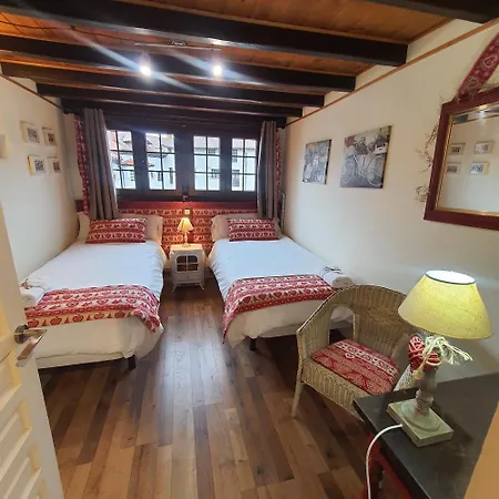 El Arcangel De * Santillana del Mar