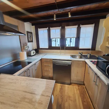 El Arcangel De アパート *