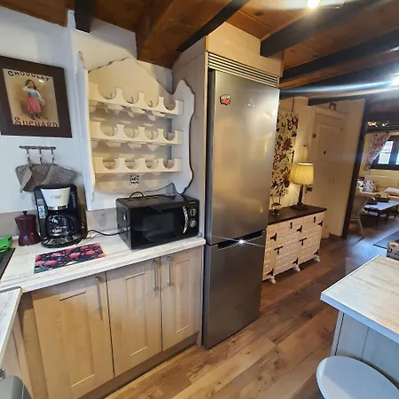 アパート El Arcangel De サンティリャーナ・デル・マル